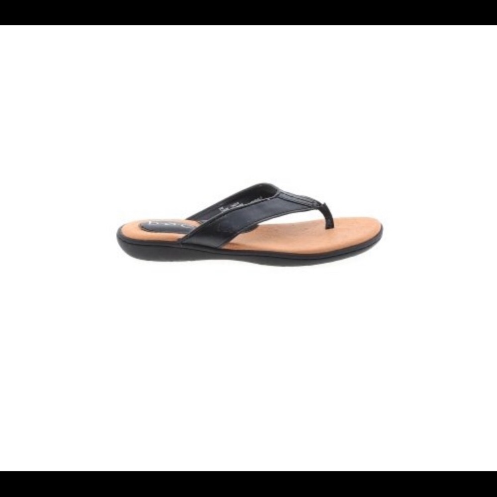 B.O.C leather flip flop